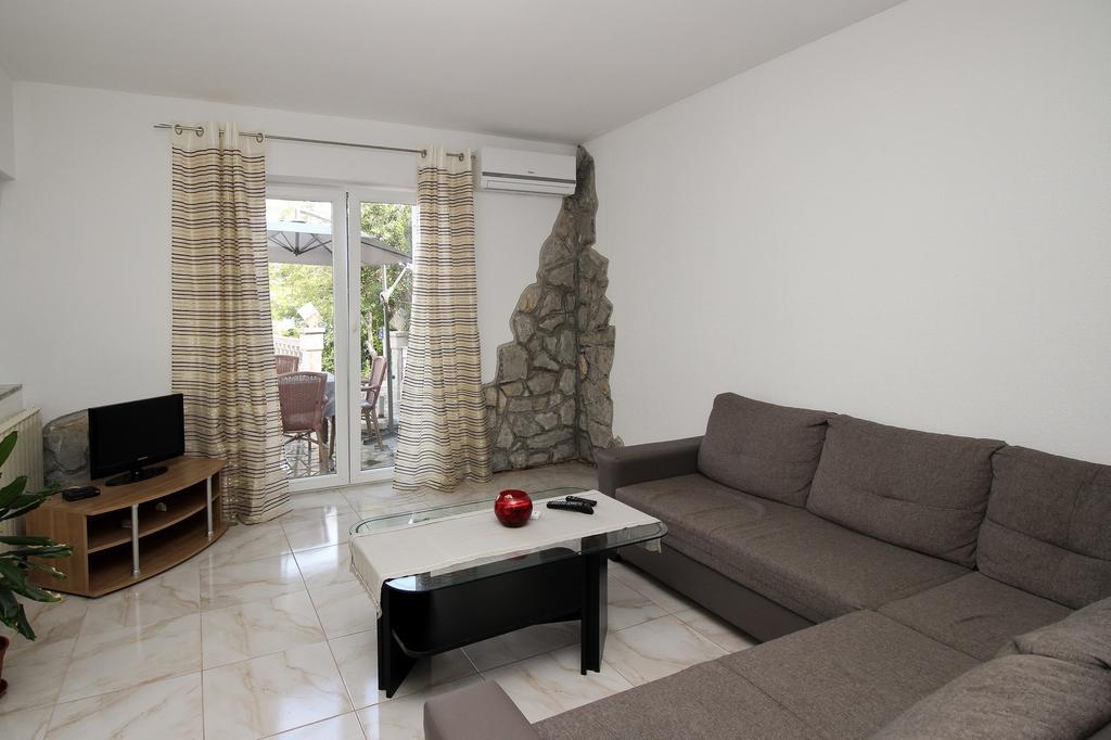 Apartment Drazen シロ 部屋 写真