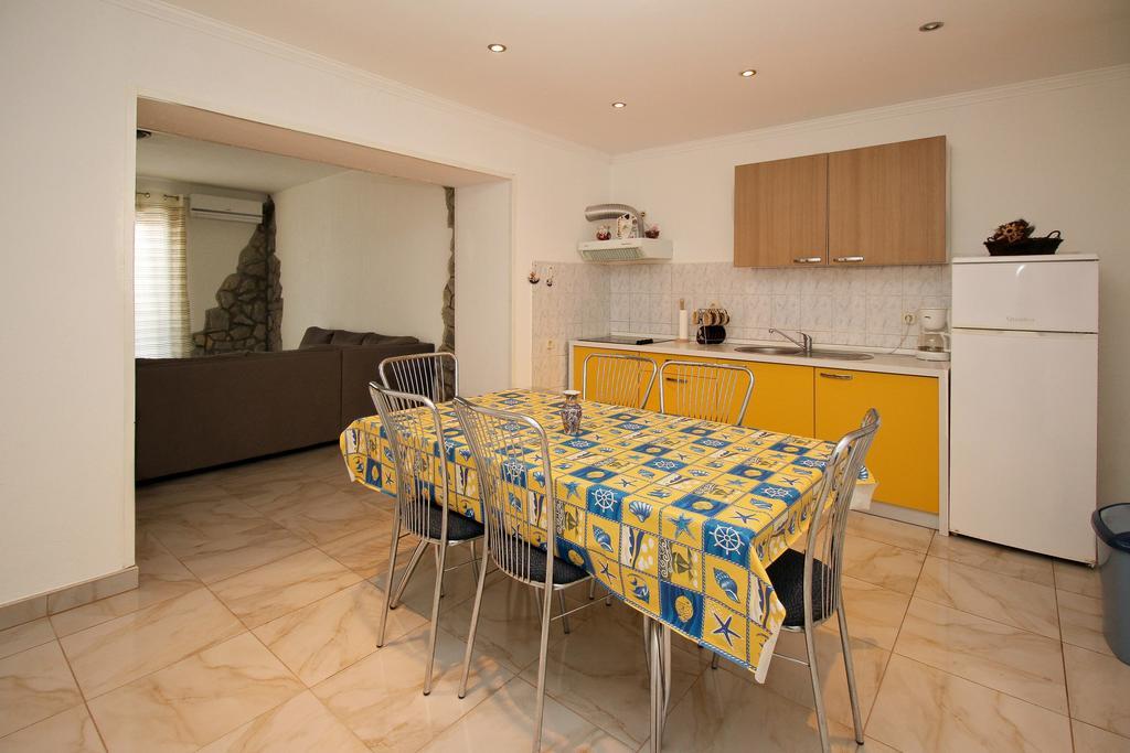 Apartment Drazen シロ 部屋 写真